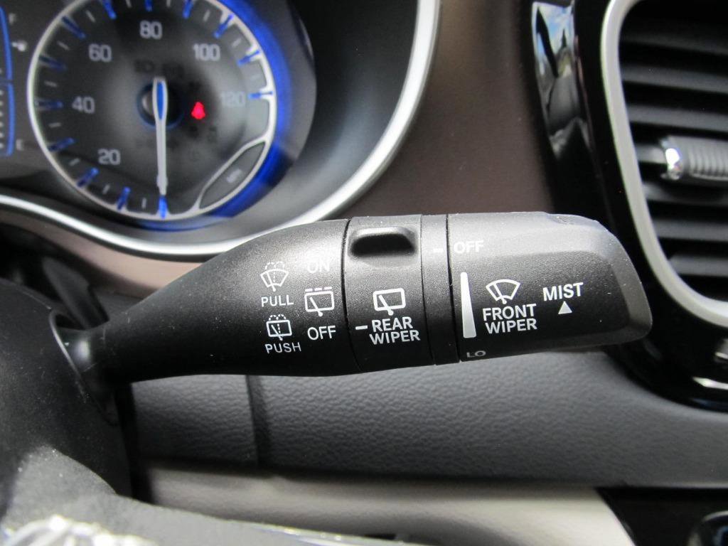 Used 2023 Chrysler Voyager LX image 58