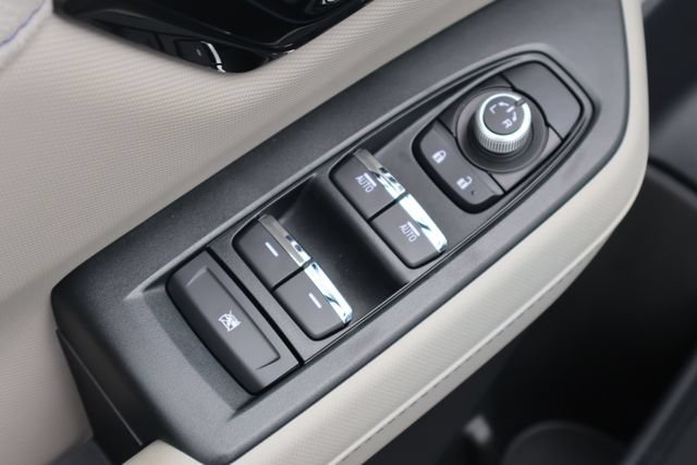 Certified 2025 Subaru Forester Limited AWD/4WD image 17