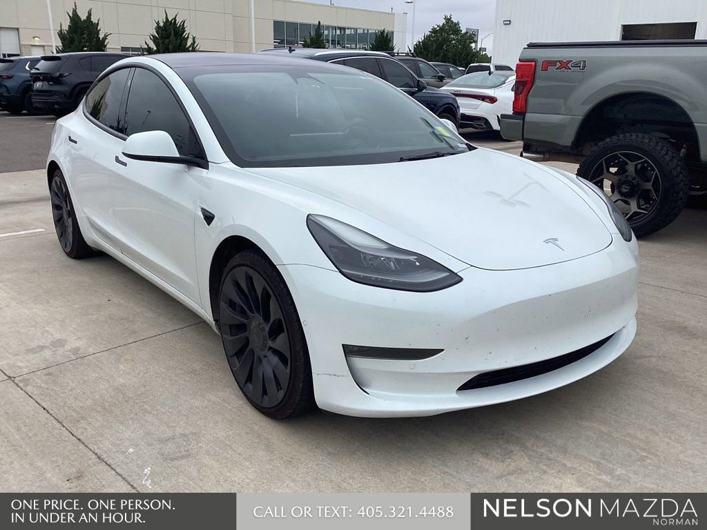 Used 2022 Tesla Model 3 Performance image 3
