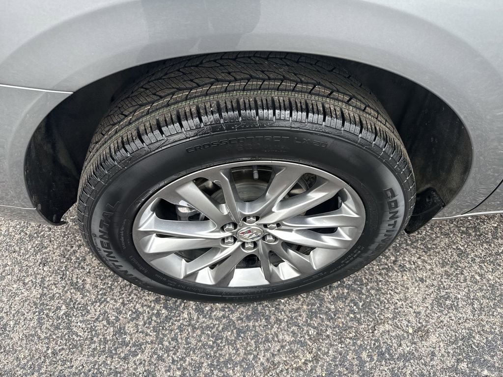 Certified 2023 Buick Enclave Avenir w/ Avenir Technology Package image 40