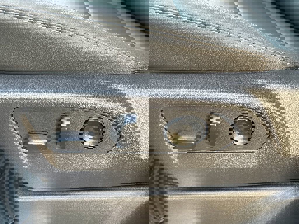 New 2026 Chevrolet Silverado 1500 LT w/ Leather Package image 10