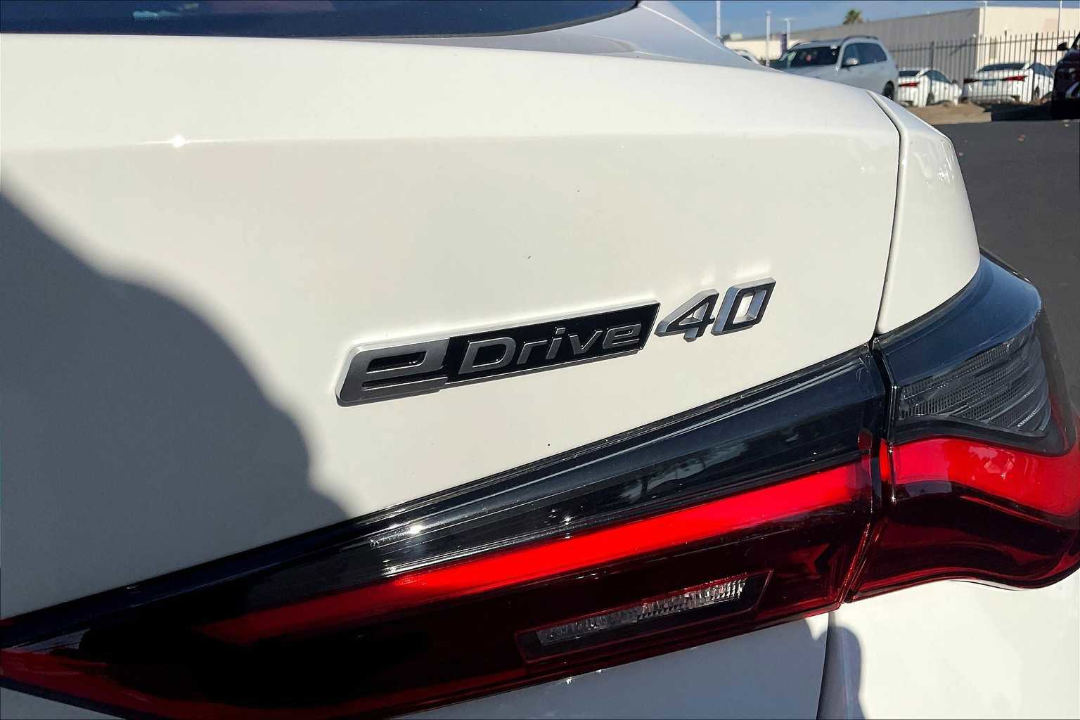 Used 2025 BMW i4 eDrive40 w/ Parking Assistance Package image 11