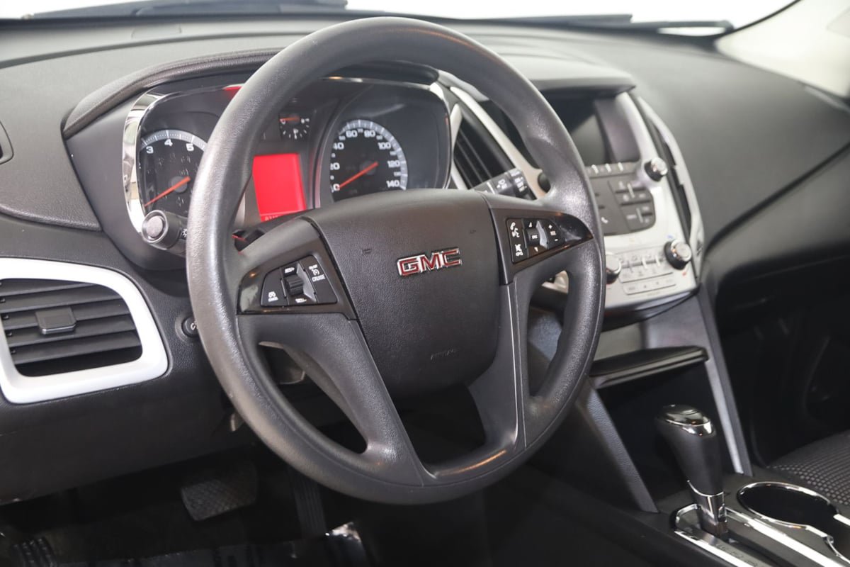 Used 2017 GMC Terrain SLE FWD image 6