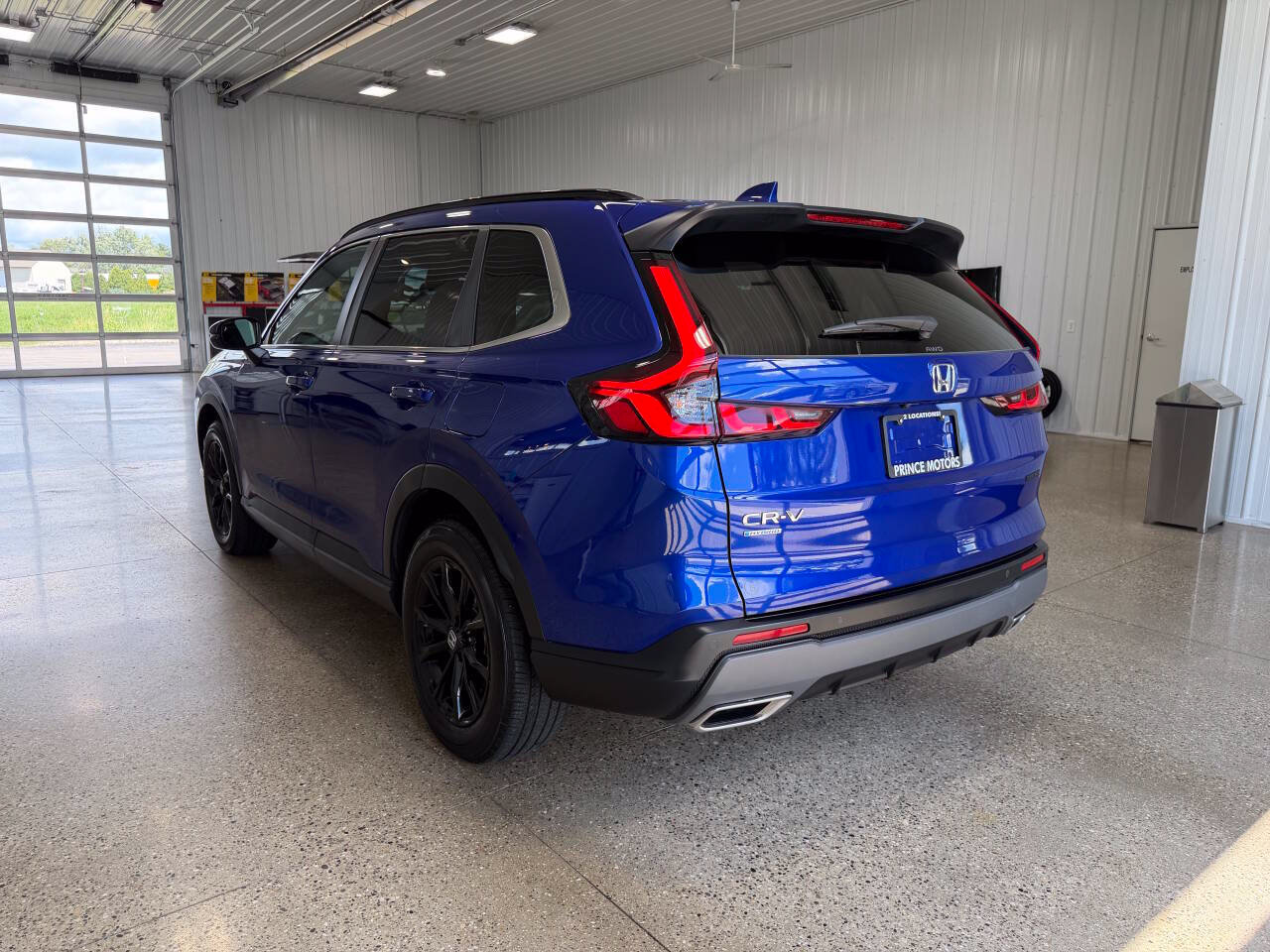 Used 2025 Honda CR-V Sport-L image 3
