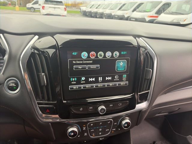 Used 2018 Chevrolet Traverse LT image 14