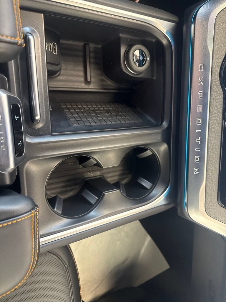 Used 2025 Ford Expedition Tremor AWD/4WD image 22
