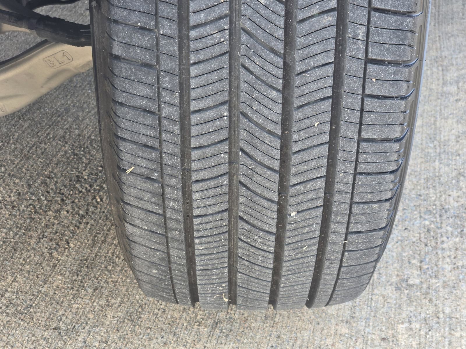 Used 2025 Ford Explorer ST-Line w/ Premium Package image 15