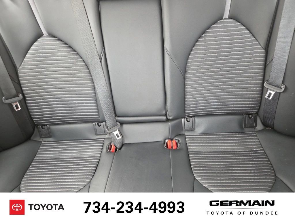 Used 2021 Toyota Camry SE image 14
