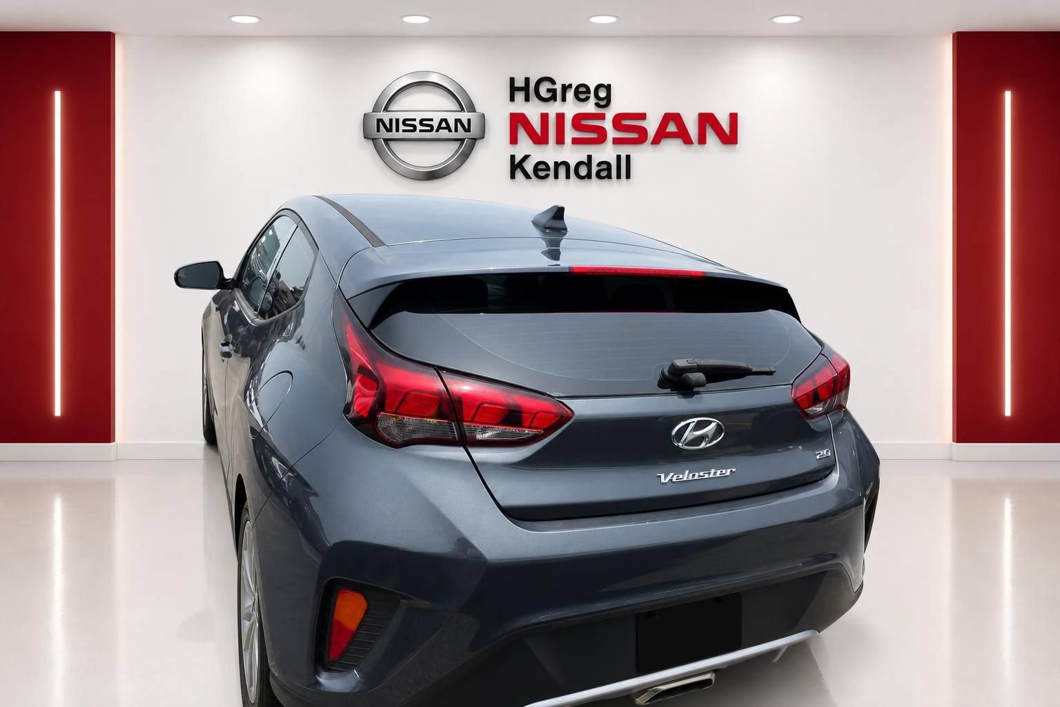 Used 2019 Hyundai Veloster 2.0 FWD image 3