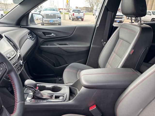 Used 2023 Chevrolet Equinox RS AWD/4WD image 25