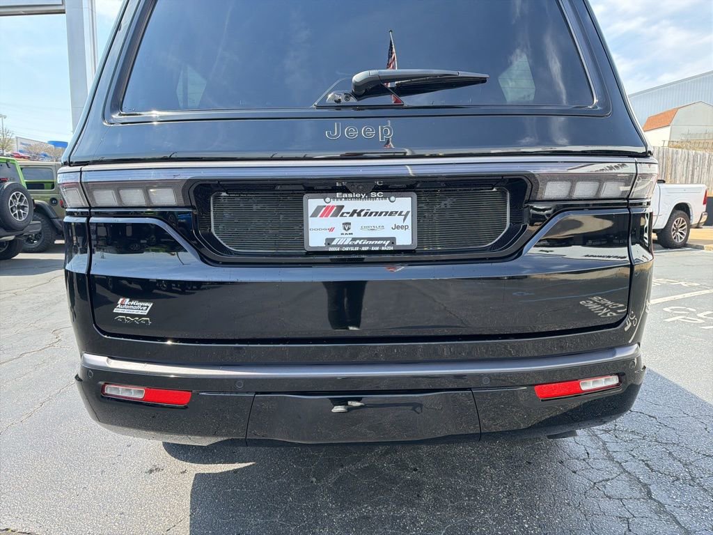 New 2026 Jeep Grand Wagoneer Summit image 13