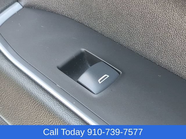 Used 2025 Chevrolet Silverado 1500 LT RWD image 35