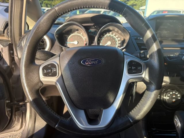 Used 2014 Ford Fiesta SE w/ Equipment Group 201A FWD image 14