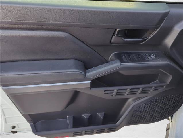 Certified 2025 Toyota Tacoma SR5 AWD/4WD image 13