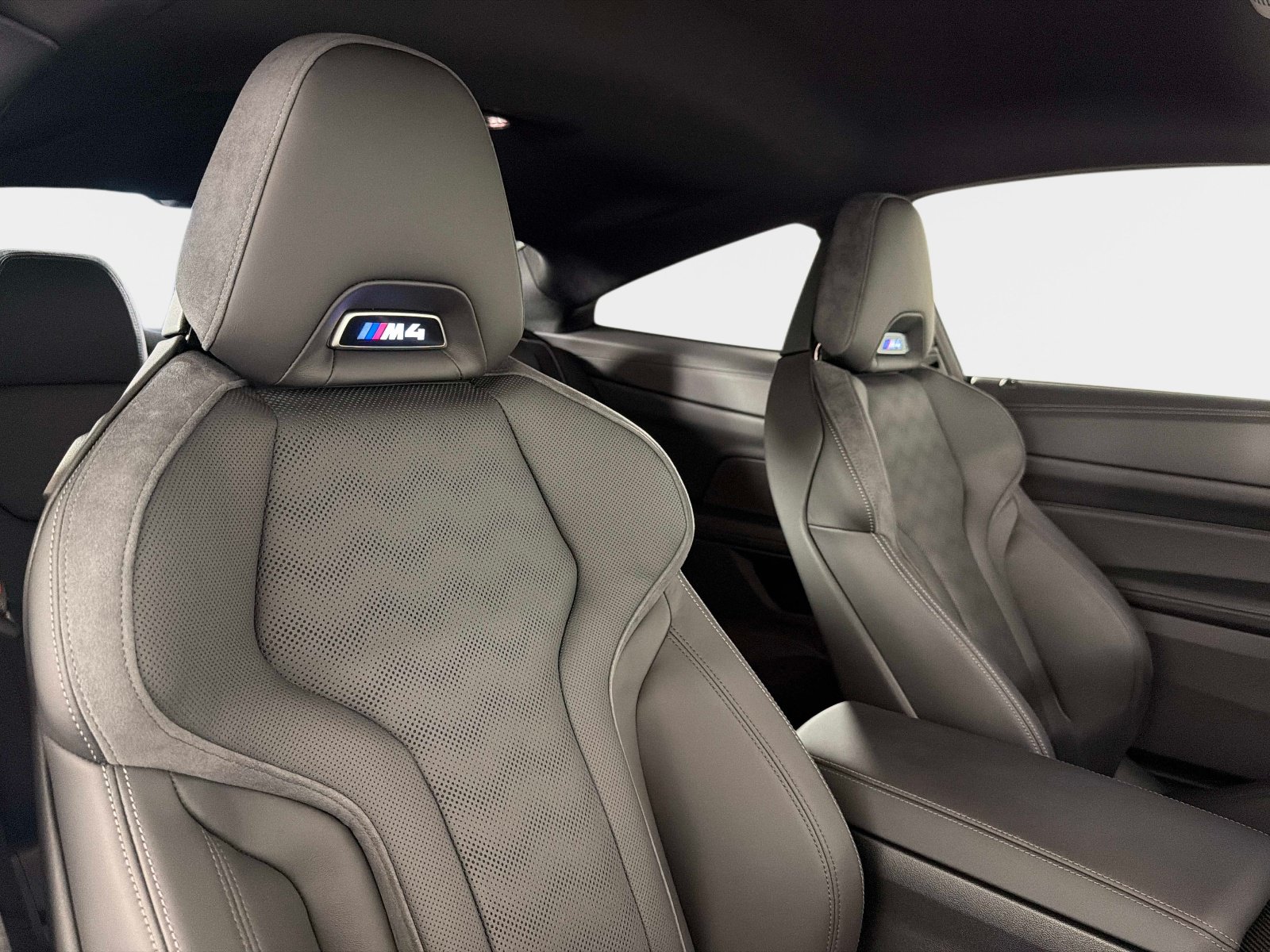 Used 2026 BMW M4 Competition w/ Executive Package RWD image 28