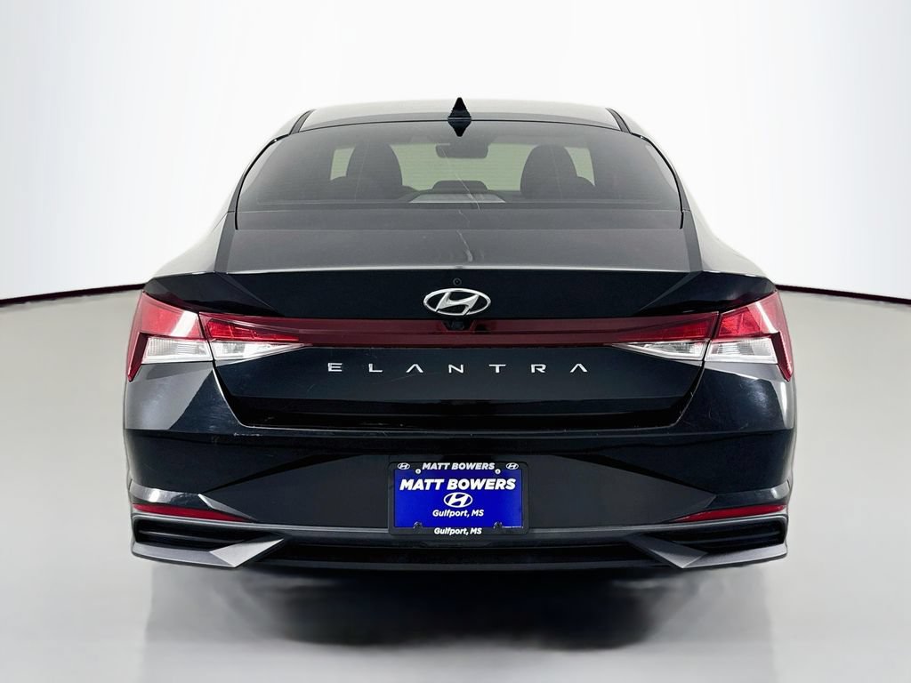 Certified 2023 Hyundai Elantra SEL w/ Convenience Package FWD image 6