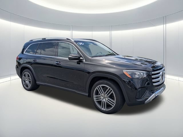 Used 2024 Mercedes-Benz GLS 450 4MATIC image 8