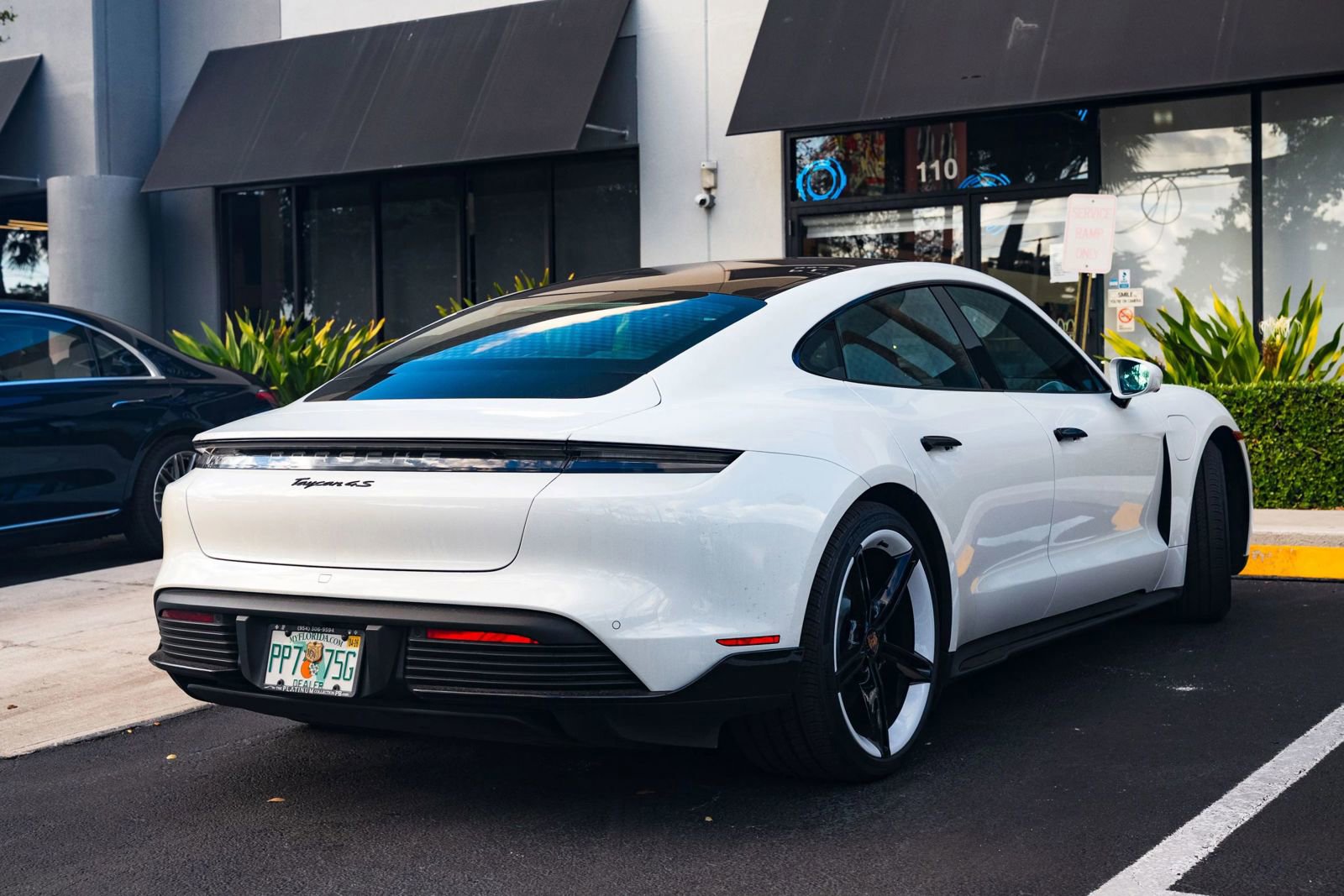 Used 2023 Porsche Taycan 4S AWD/4WD image 13