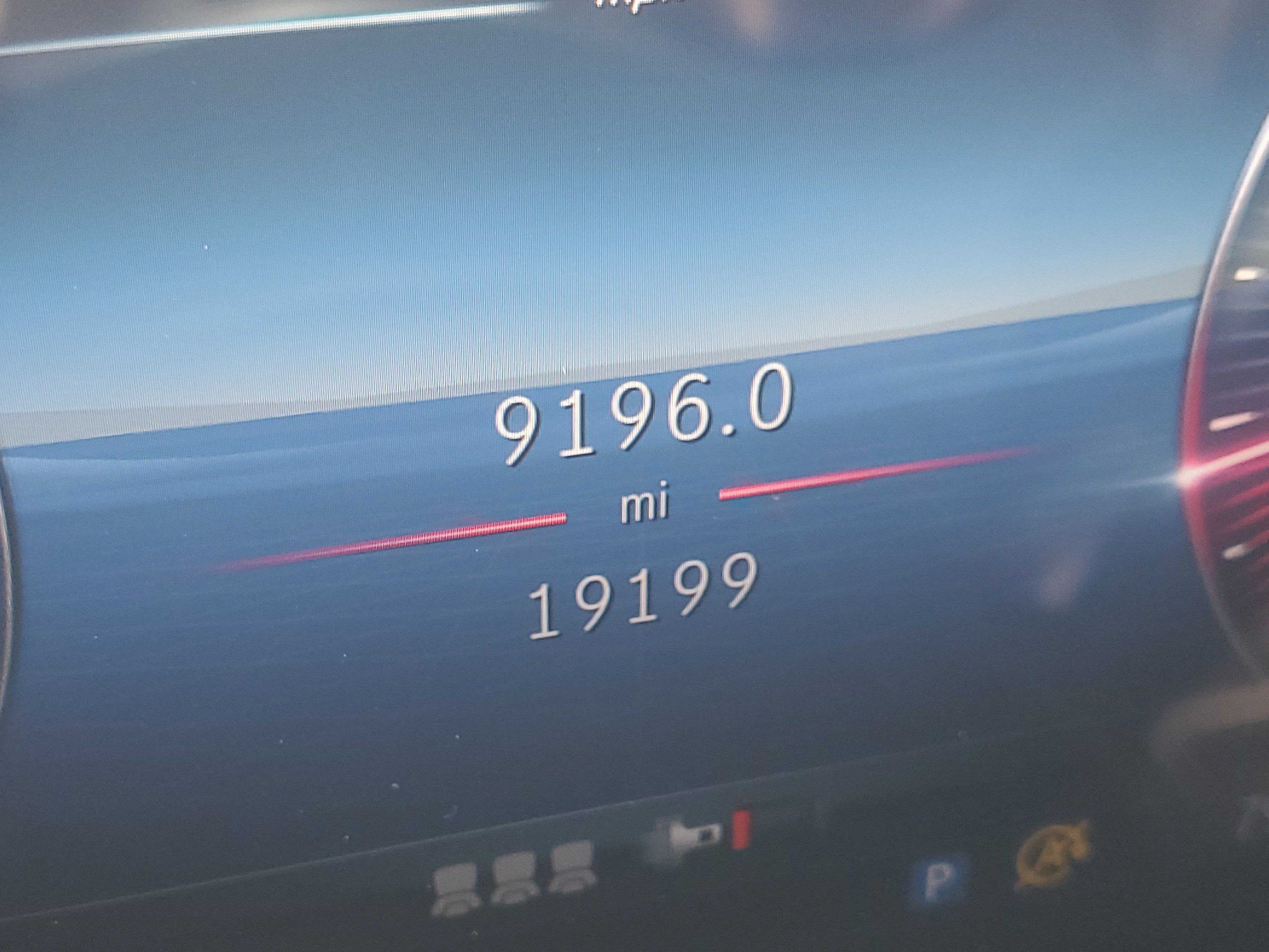 Used 2025 Mercedes-Benz GLB 250 4MATIC image 24