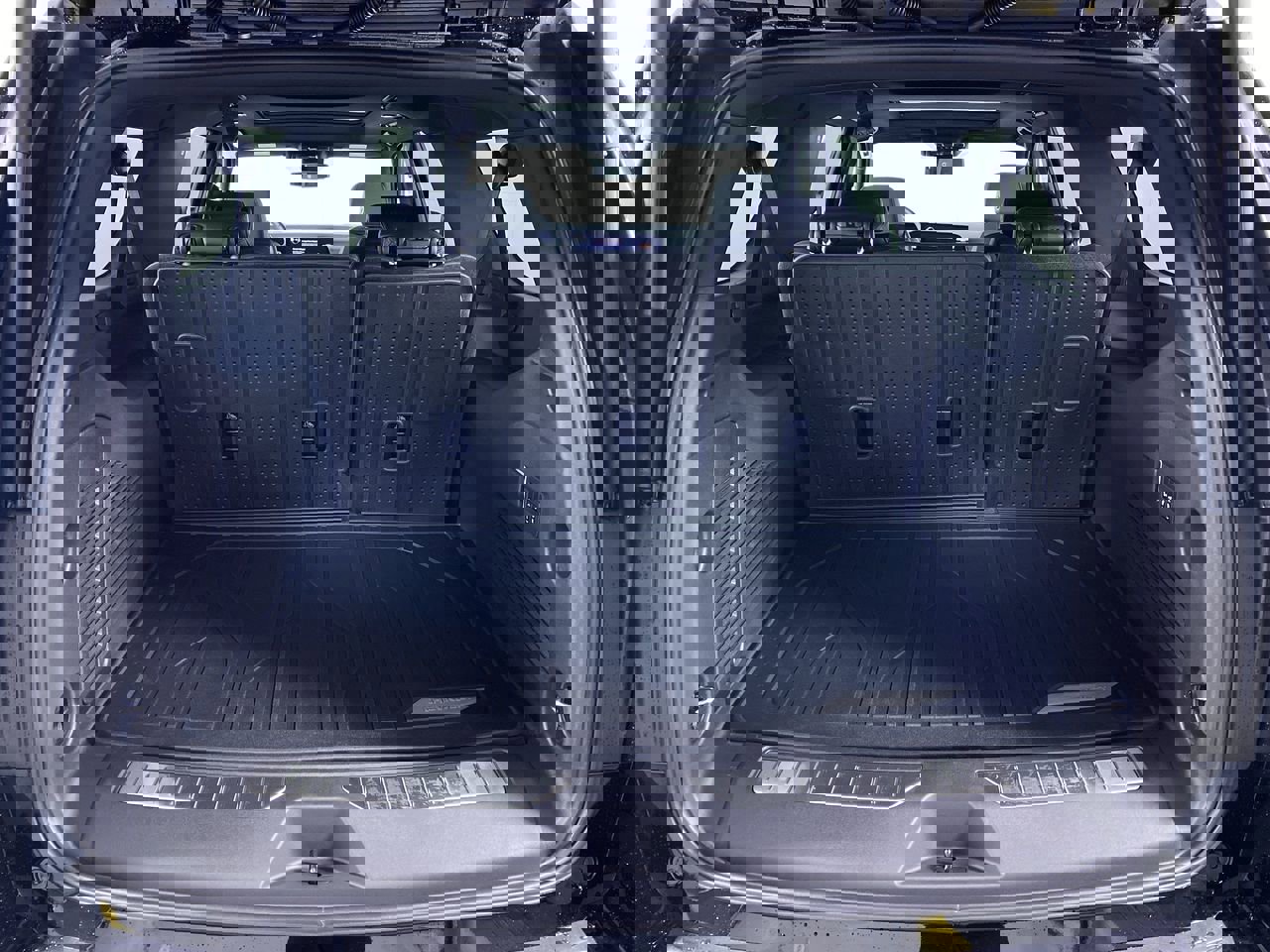 New 2026 Chevrolet Suburban Z71 w/ Comfort Package image 16