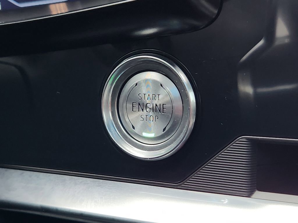 Used 2020 Chevrolet Corvette Stingray Preferred Cpe w/ 2LT Preferred Equipment Group image 29