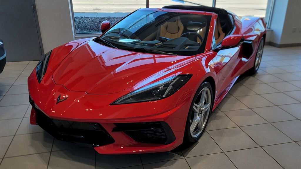 Used 2025 Chevrolet Corvette Stingray Preferred Cpe w/ 2LT image 3