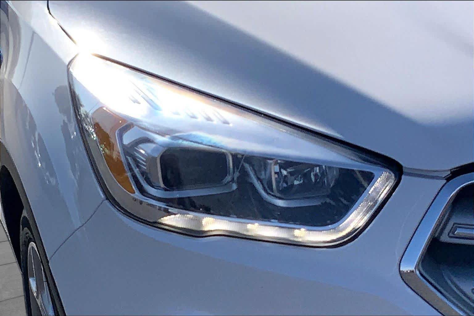 Used 2019 Ford Escape Titanium FWD image 28