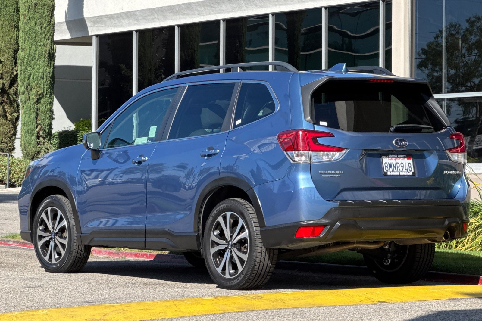 Used 2020 Subaru Forester Limited w/ Popular Package #3 AWD/4WD image 6