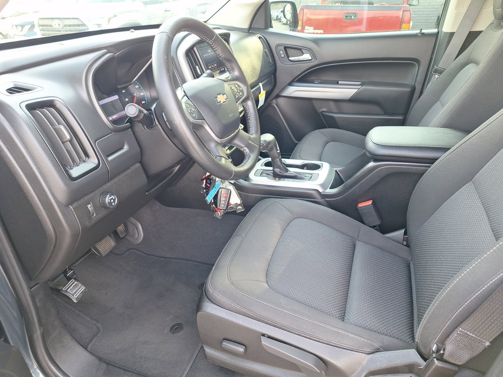 Used 2020 Chevrolet Colorado LT w/ Safety Package RWD image 16