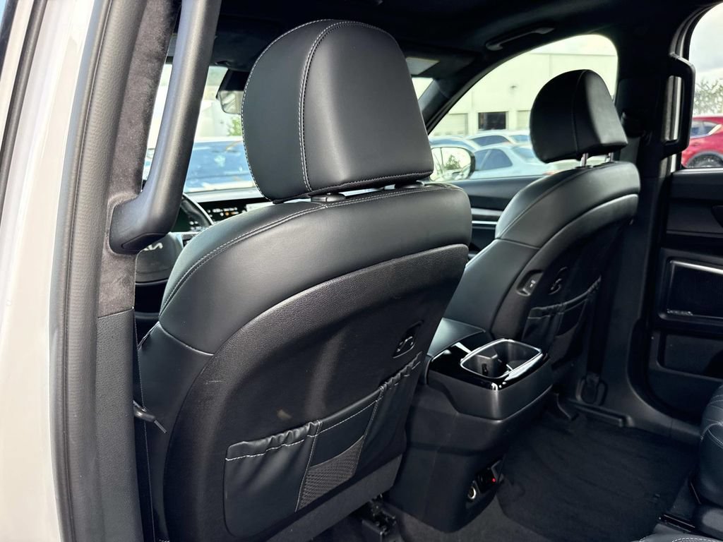 Used 2025 Kia Telluride SX Prestige X-Pro AWD/4WD image 13
