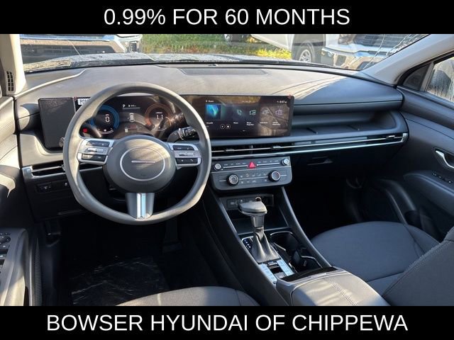 New 2026 Hyundai Tucson SE image 6