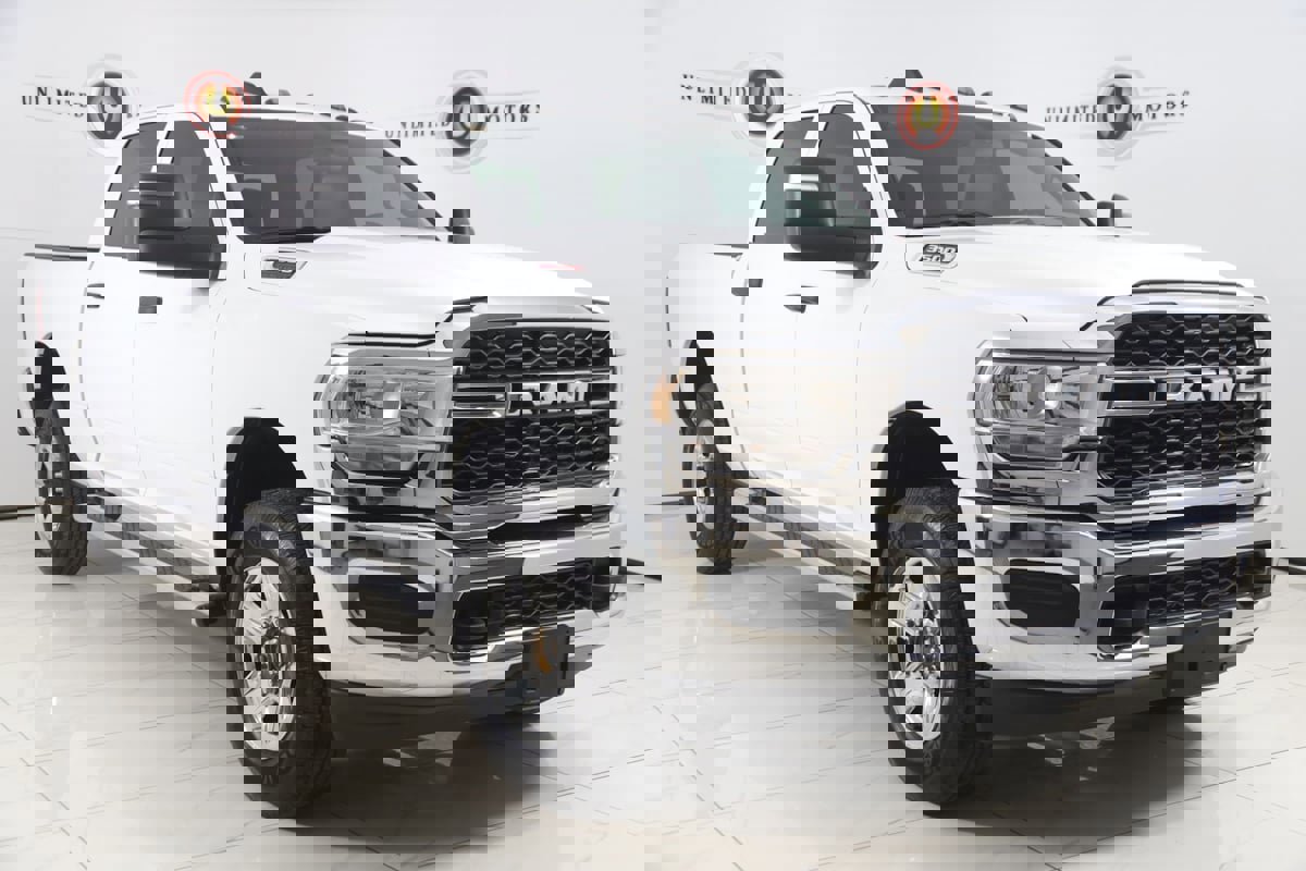 Used 2023 RAM 3500 Tradesman w/ Chrome Appearance Group image 18