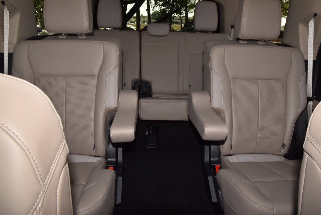 Used 2024 Ford Expedition XLT RWD image 21