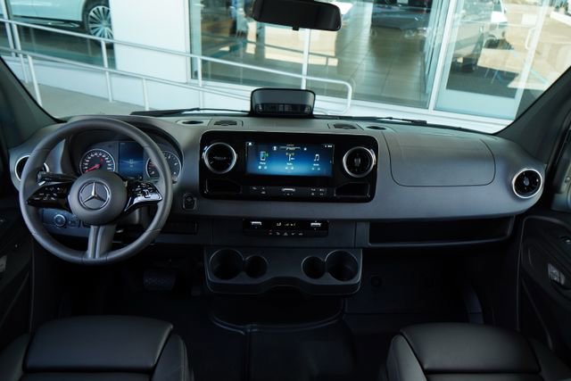 New 2025 Mercedes-Benz Sprinter 2500 image 31