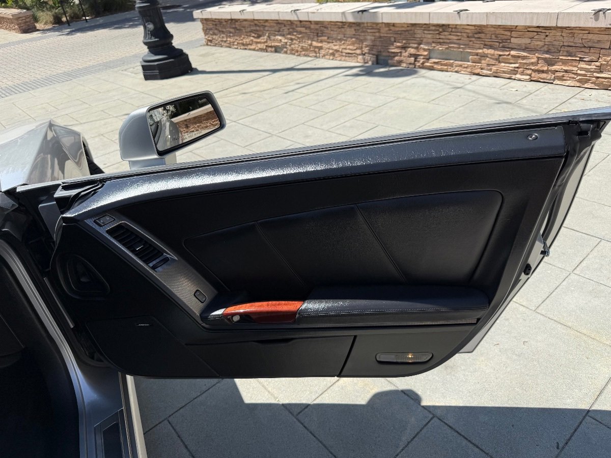 Used 2008 Cadillac XLR image 16