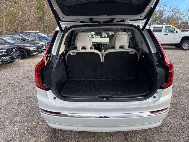 New 2026 Volvo XC90 B6 Ultra w/ Protection Package image 14