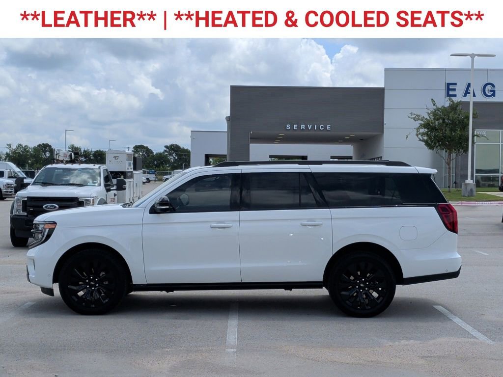 Used 2025 Ford Expedition Max Platinum w/ Stealth Appearance Package AWD/4WD image 5