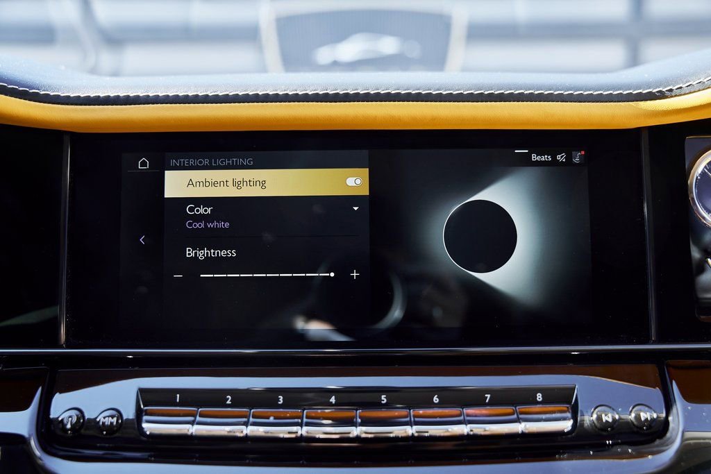 Used 2025 Rolls-Royce Cullinan image 78