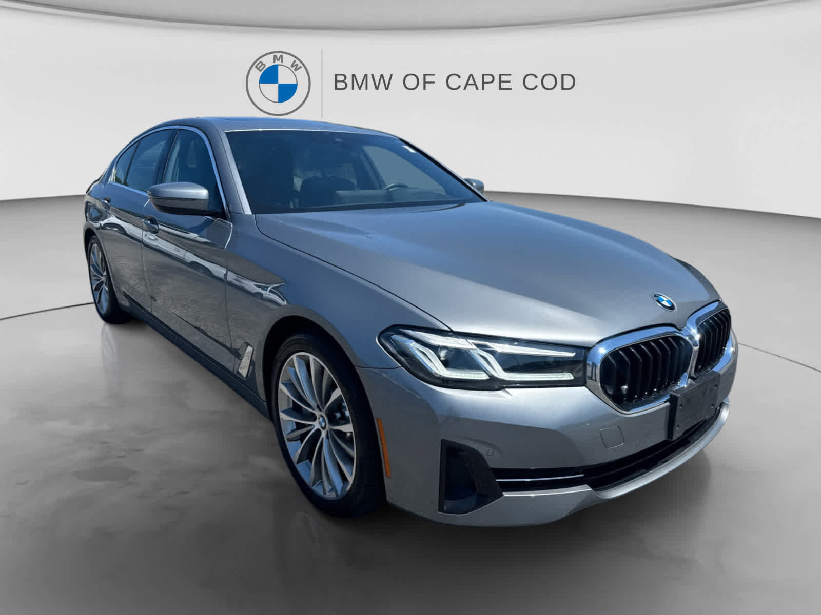 Used 2023 BMW 530i xDrive w/ Premium Package AWD/4WD image 2