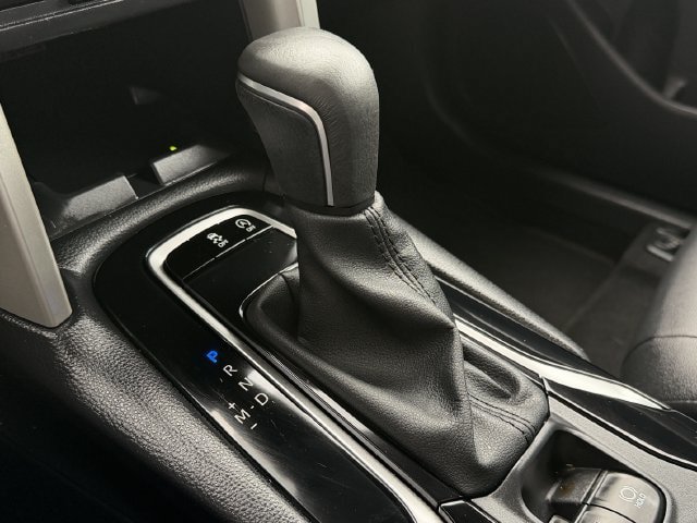 Used 2024 Toyota Corolla Cross XLE w/ Convenience Package FWD image 18