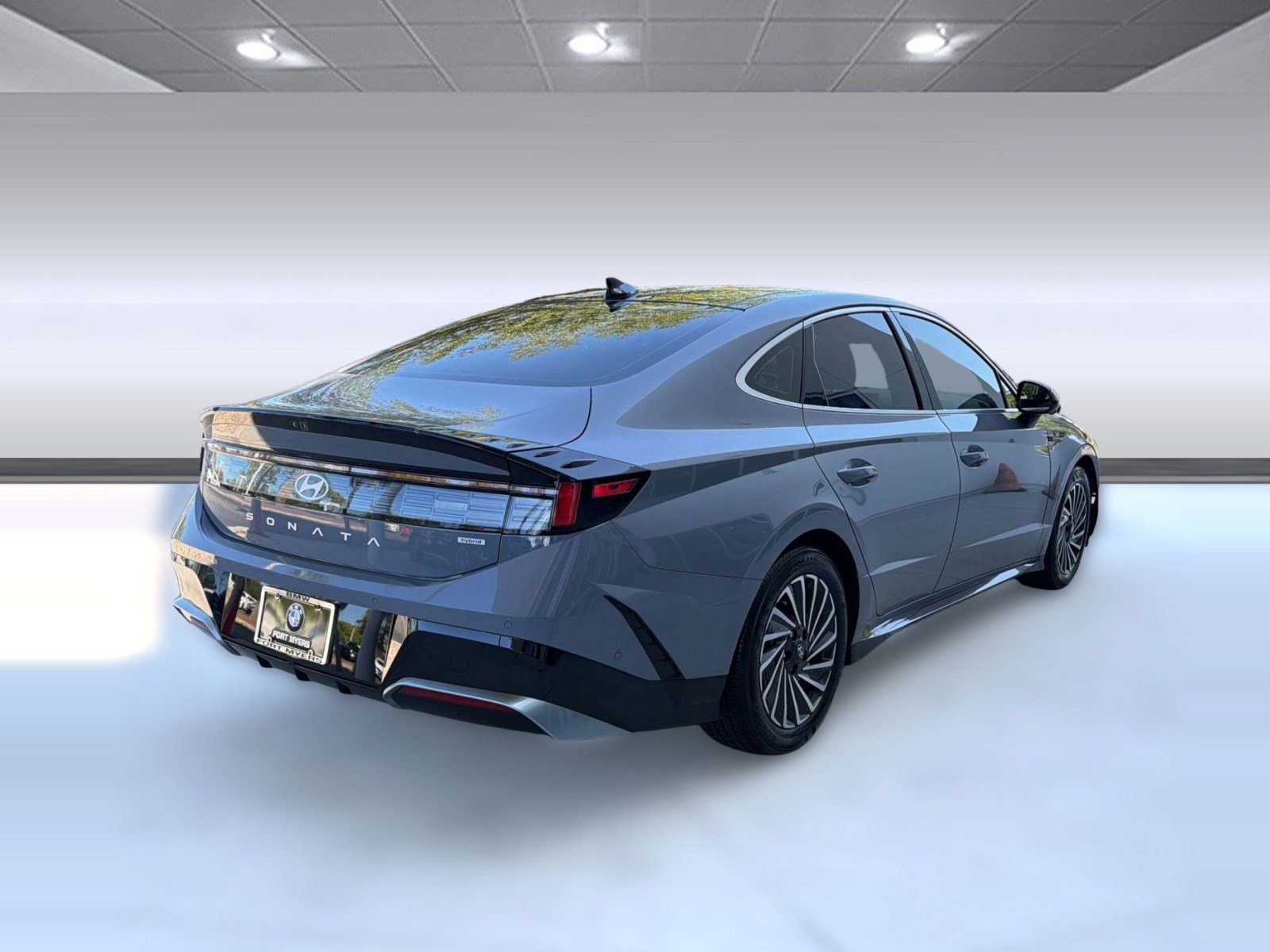 Used 2024 Hyundai Sonata Limited FWD image 9