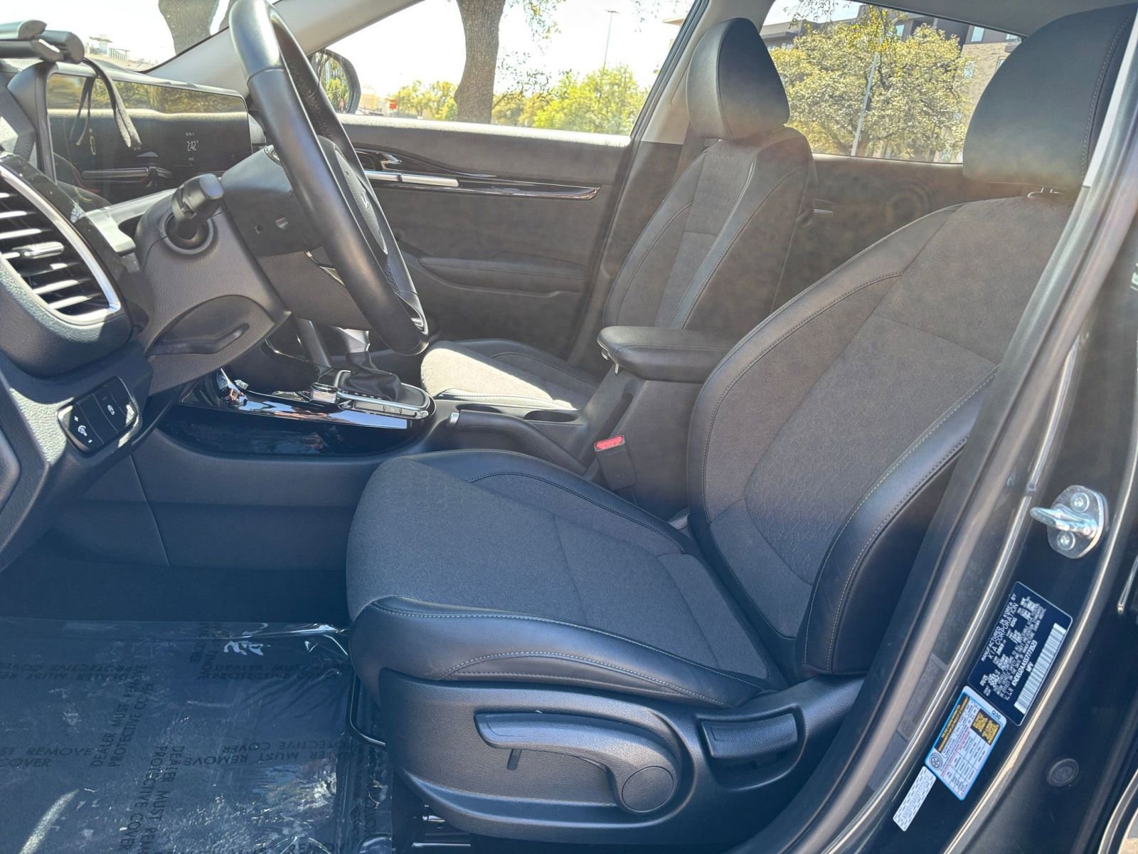 Used 2025 Kia Seltos S image 22