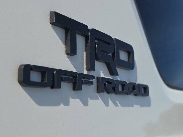 Used 2025 Toyota 4Runner TRD Off-Road Premium AWD/4WD image 10
