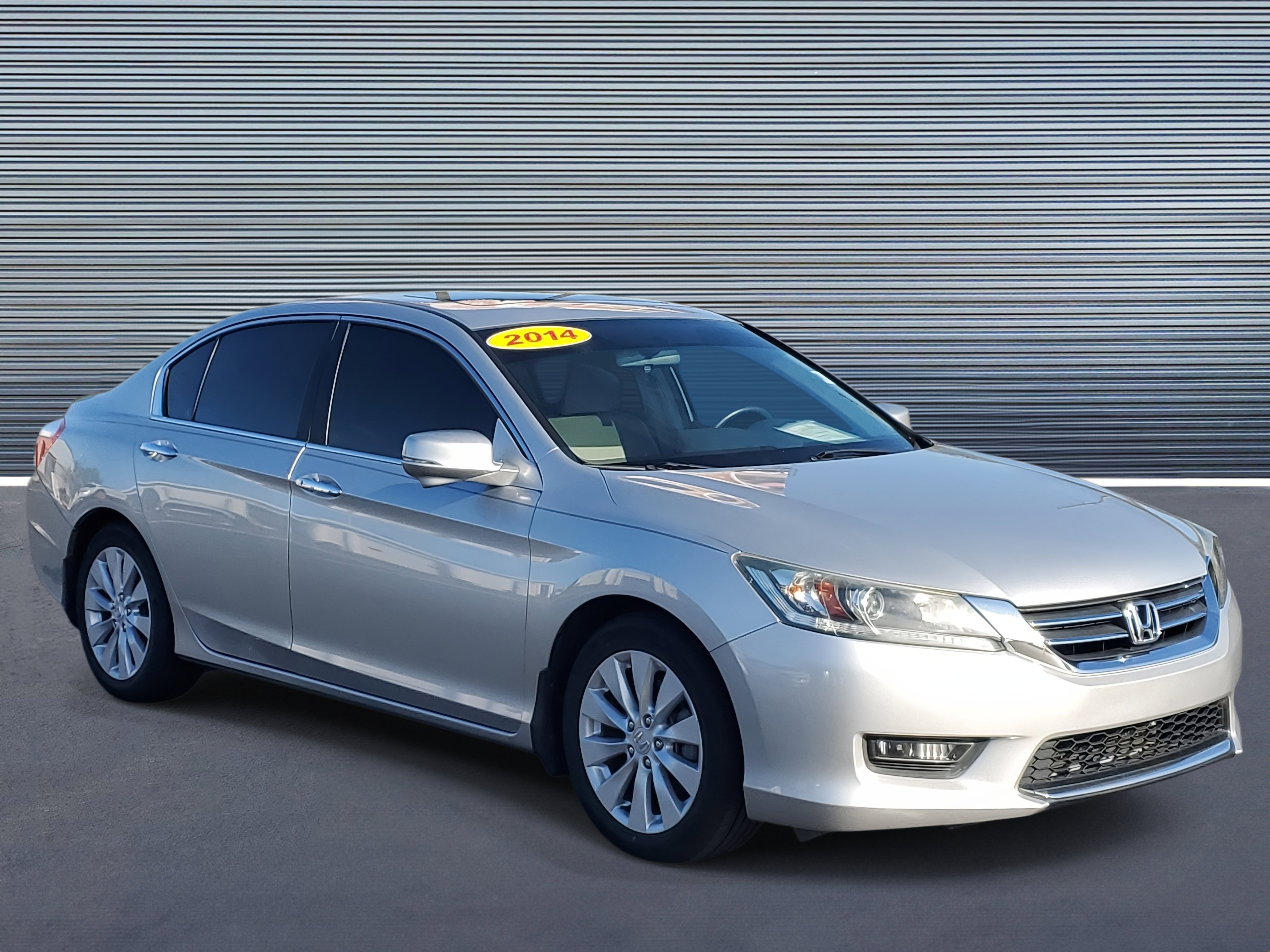 Used 2014 Honda Accord EX image 2