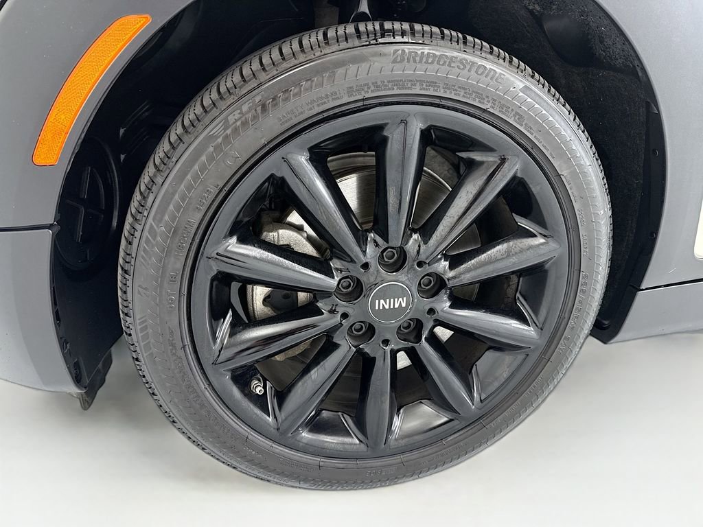 Used 2019 MINI Cooper Clubman S image 28