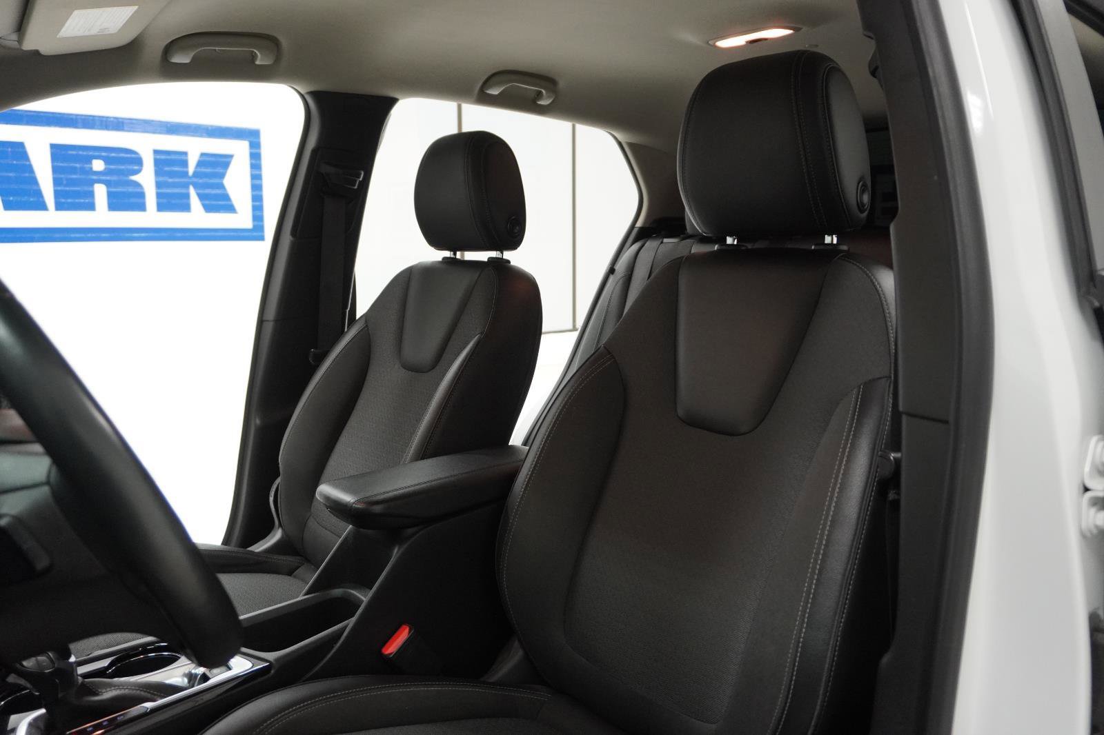 Used 2023 Buick Encore GX Preferred w/ Cold Weather Comfort Package image 16