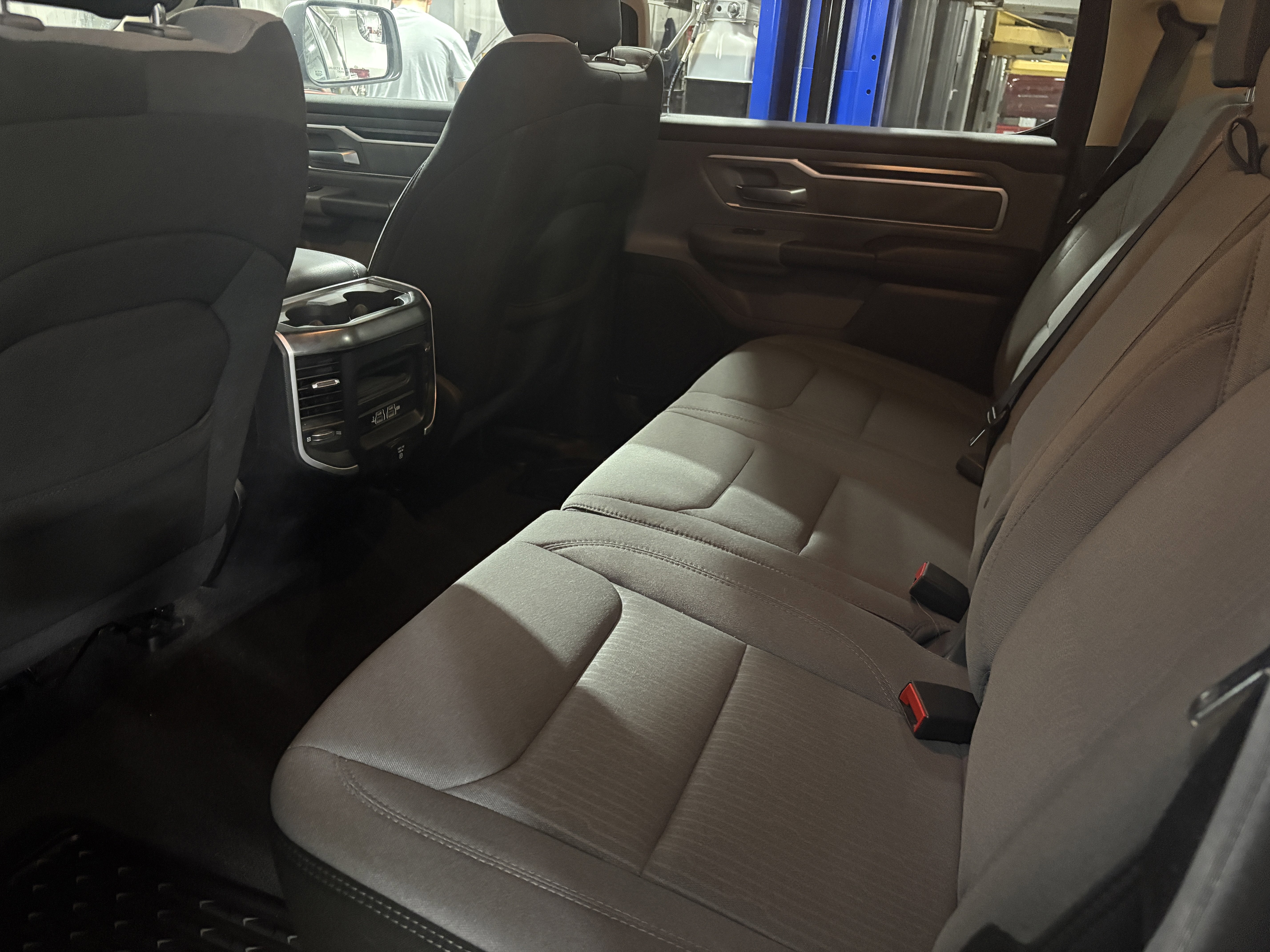 Used 2020 RAM 1500 Big Horn AWD/4WD image 7