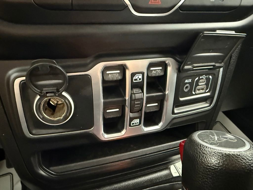 Used 2018 Jeep Wrangler Unlimited Sport S image 45