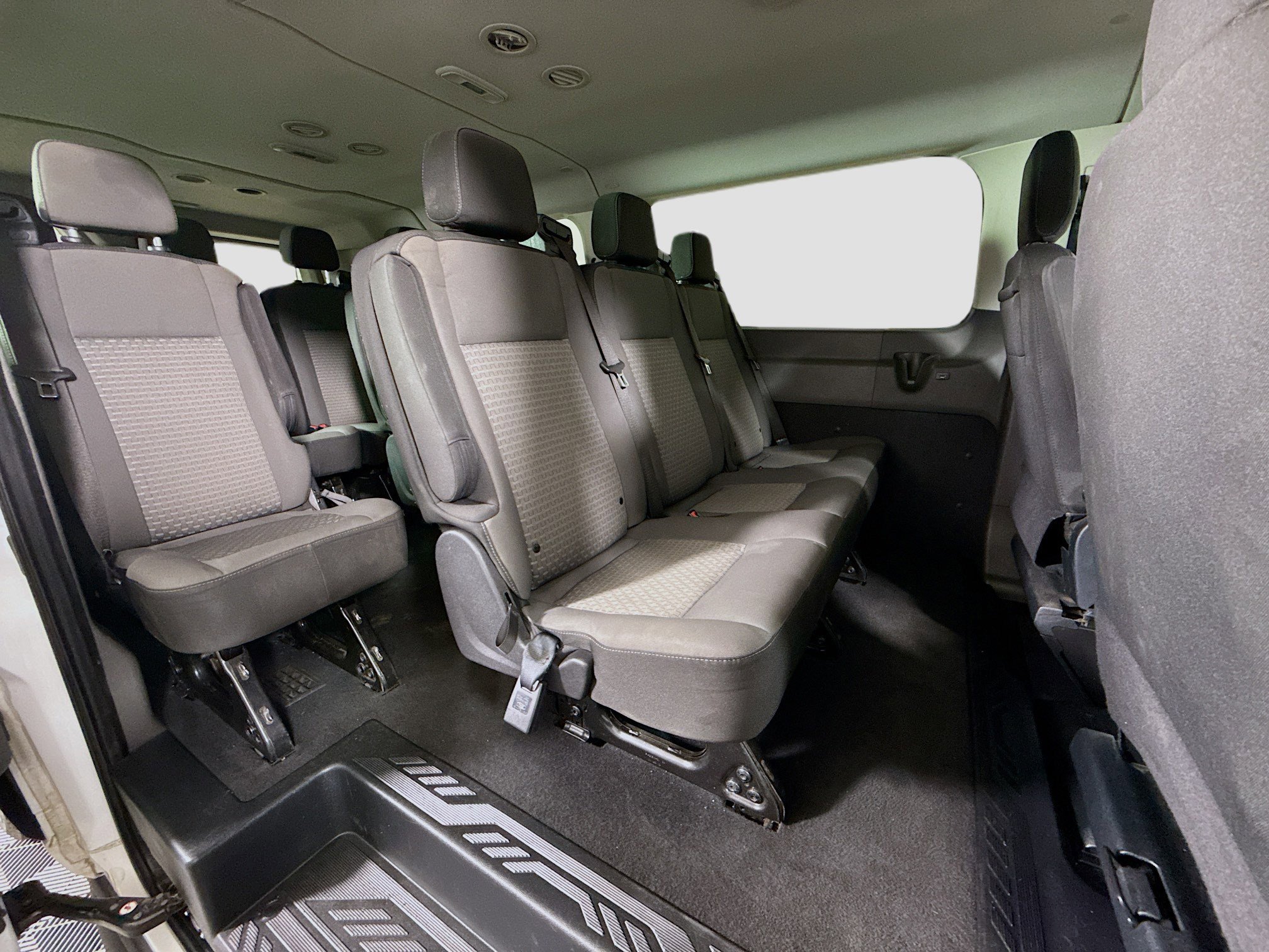 Used 2023 Ford Transit 350 XLT image 26