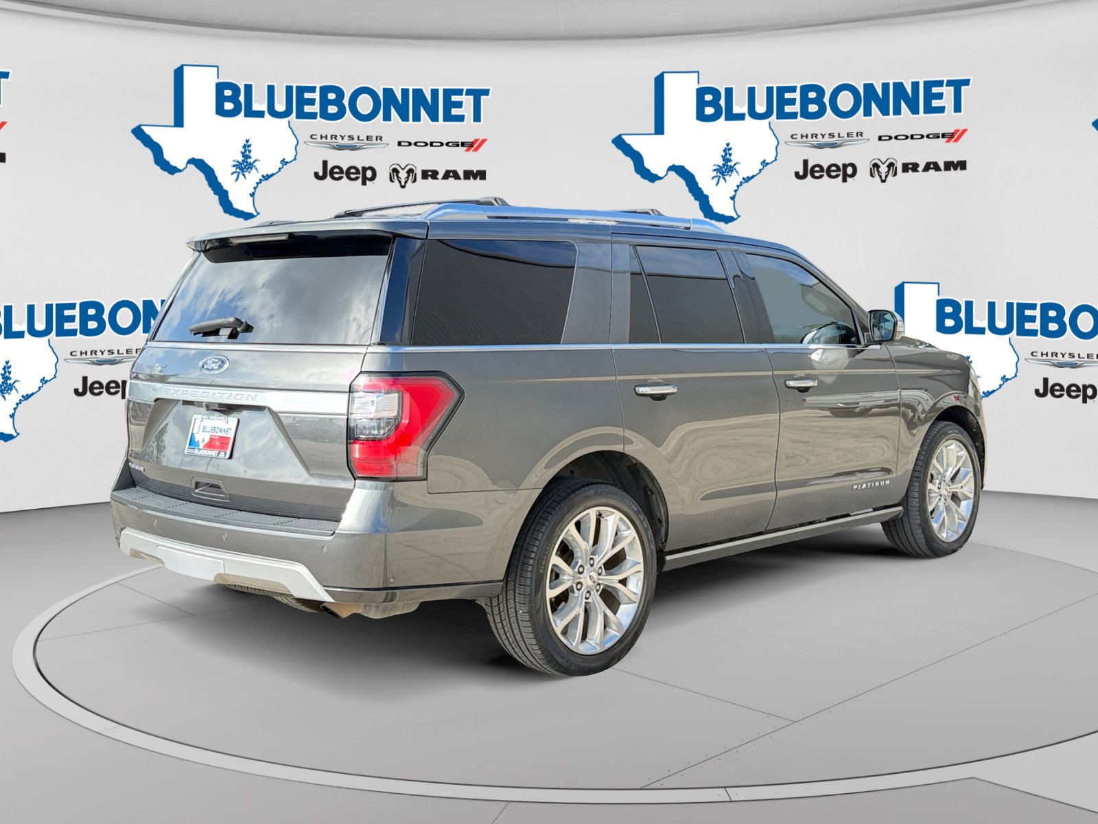 Used 2019 Ford Expedition Platinum RWD image 5